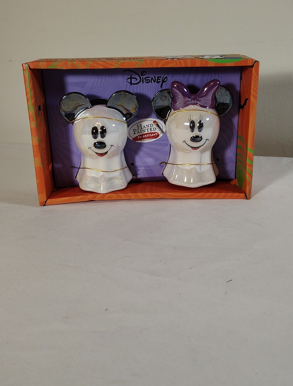 Disney Mickey Minnie Halloween Ghost